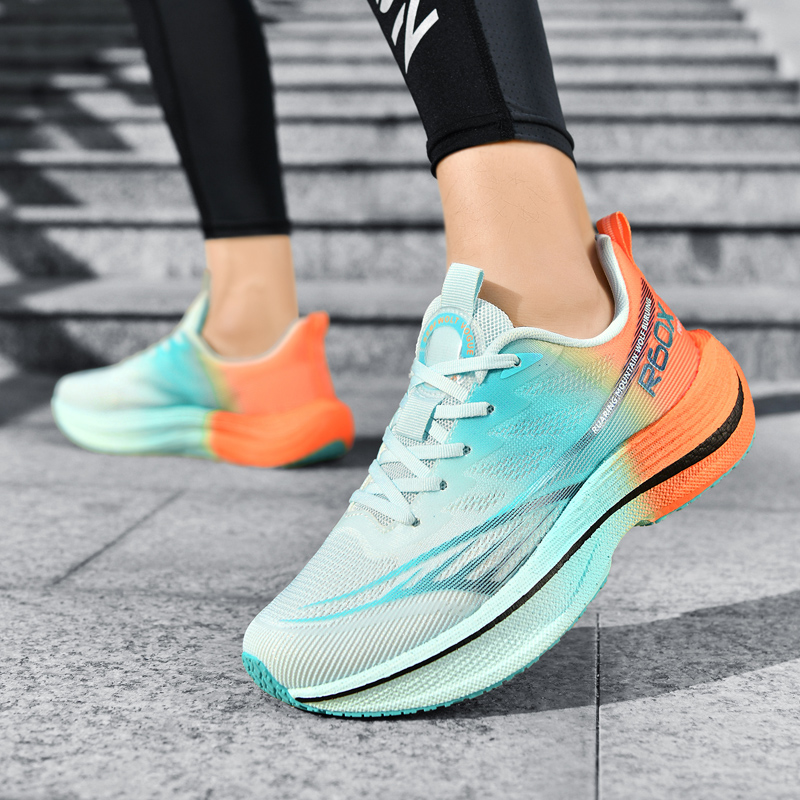 Popcorn Sneakers, Ultra-Light  - Running Shoe Carbon review and price