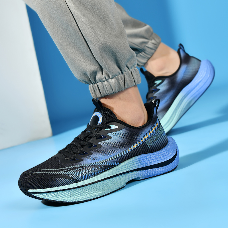 Popcorn Sneakers, Ultra-Light  - Running Shoe Carbon review and price